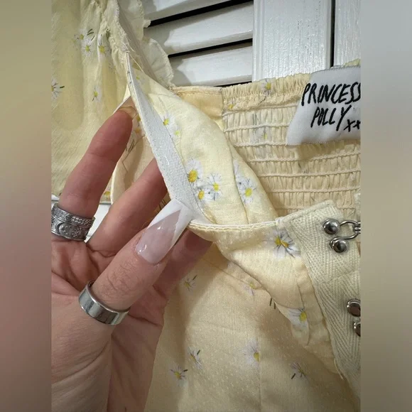 PRINCESS POLLY ALLYSON TOP YELLOW - Picture 10 of 11